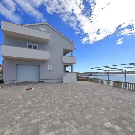 Gazic, No 1 Appartement