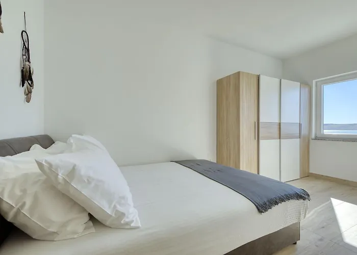 Gazic, No 1 Lägenhet